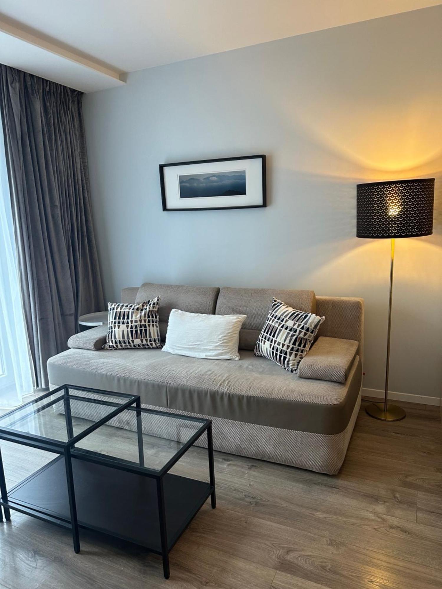 Modern Apartment Near To The Chopin'S Airport Cybernetyki 2A ワルシャワ エクステリア 写真